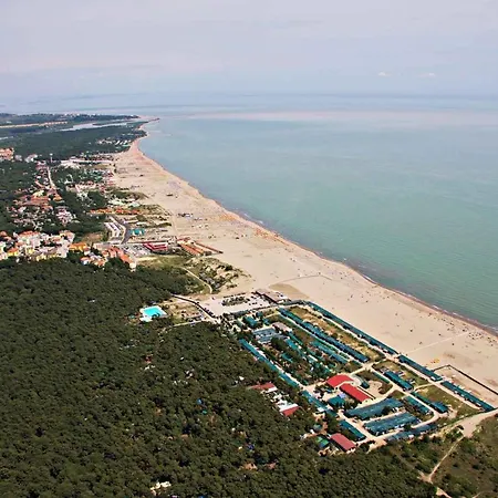 Apartment In 24878 Rosolina Mare